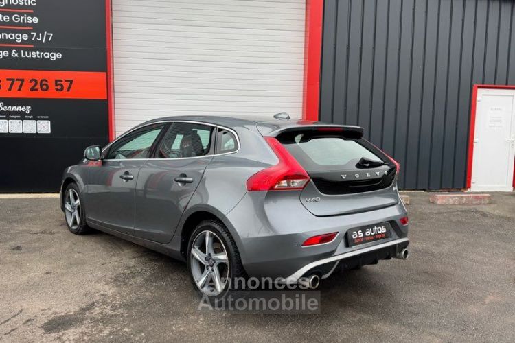 Volvo V40 D3 150 cv R-Design Geartronic Boite AUTO gps- regulateur Bluetooth fermer centralisée alcantara cuir Clim auto- suivi concession distribution neuve ga - <small></small> 11.590 € <small>TTC</small> - #2