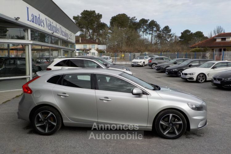 Volvo V40 d3 150 r-design - <small></small> 11.490 € <small>TTC</small> - #2