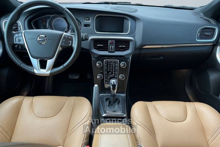 Volvo V40 II D3 AdBlue 150ch Signature Edition Geartronic *SUIVI VOLVO* - <small></small> 20.490 € <small>TTC</small> - #10