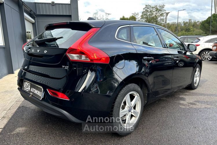 Volvo V40 II T2 122ch R-Design - <small></small> 12.990 € <small>TTC</small> - #3