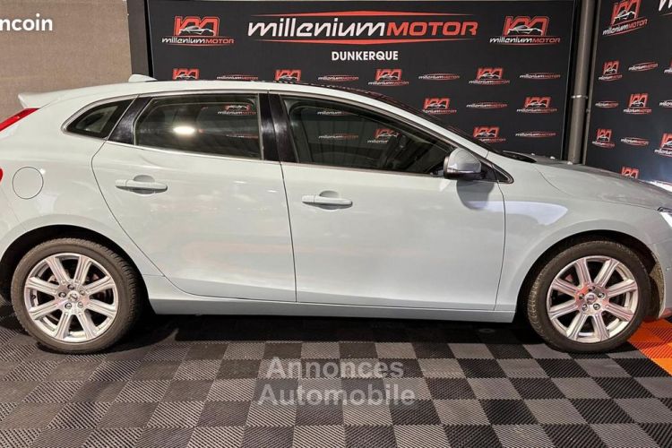 Volvo V40 inscription luxe 2.0 ti 152 cv garantie 6 mois - <small></small> 15.490 € <small>TTC</small> - #5