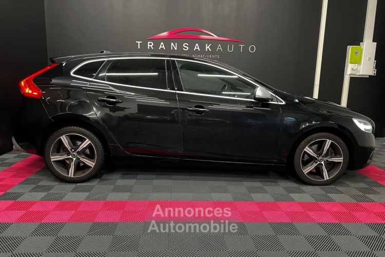 Volvo V40 T2 122 ch Geartronic 6 R-Design - <small></small> 13.990 € <small>TTC</small> - #9