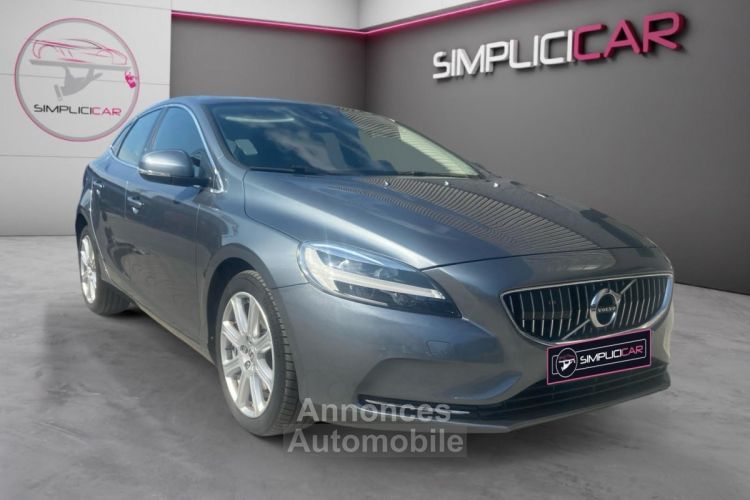 Volvo V40 T2 122 ch Inscription - <small></small> 16.490 € <small>TTC</small> - #1