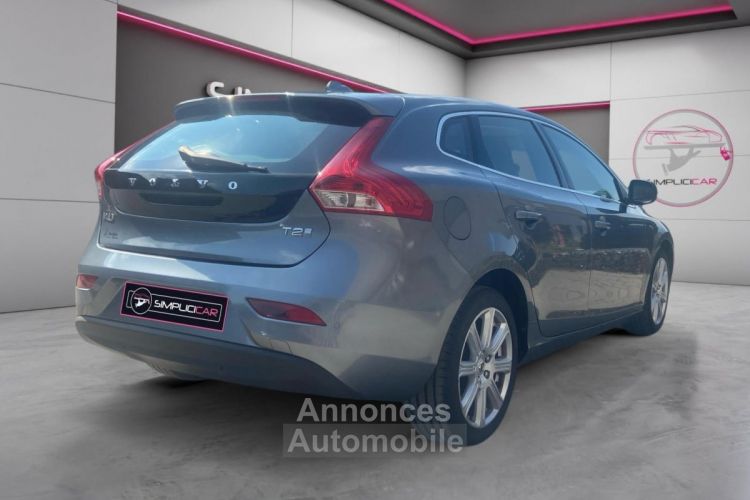 Volvo V40 T2 122 ch Inscription - <small></small> 16.490 € <small>TTC</small> - #7