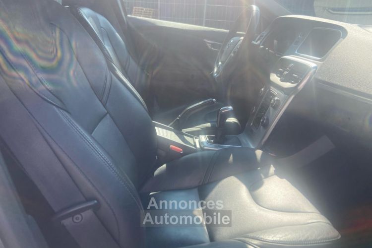 Volvo V40 T2 122 ch Inscription - <small></small> 16.490 € <small>TTC</small> - #8