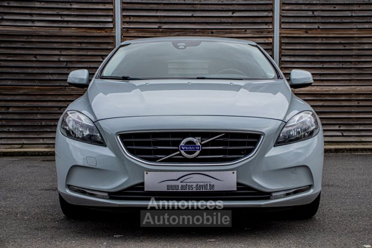 Volvo V40 T3 1.6i  - 1STE EIGENAAR - HISTORIEK - PARKEERSENSOREN - AIRCO - CRUISECONTROL - <small></small> 12.499 € <small>TTC</small> - #5