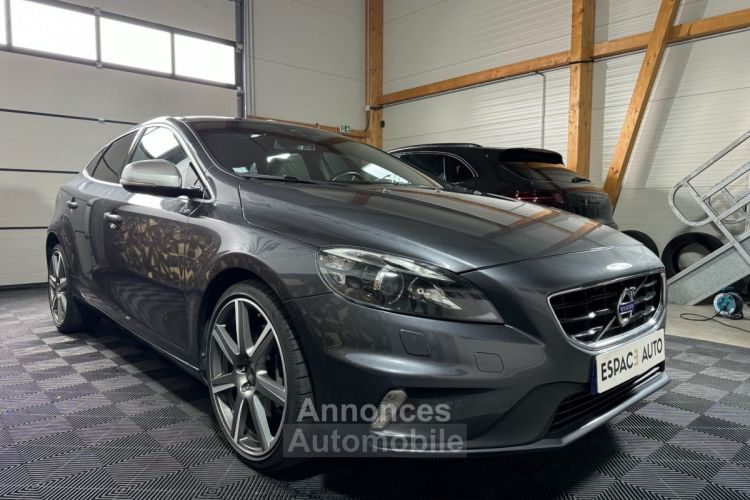 Volvo V40 T5 2.5 R-DESIGN 320 HEICO GEARTRONIC A - <small></small> 22.990 € <small>TTC</small> - #7