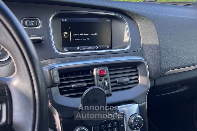 Volvo V40 Volvo V40 D3 150 R-DESIGN GEARTRONIC 6 – Régulateur De Vitesse – Bluetooth – Clim Auto. – Révision Faite – Garantie 12 Mois - Prix sur Demande - #10