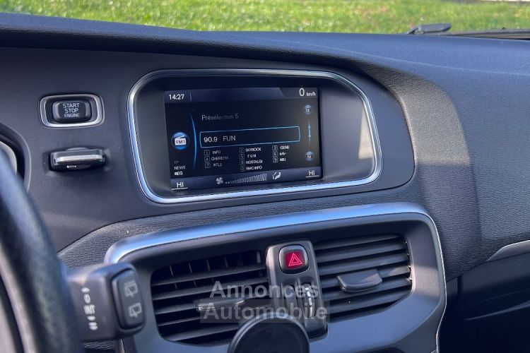 Volvo V40 Volvo V40 D3 150 R-DESIGN GEARTRONIC 6 – Régulateur De Vitesse – Bluetooth – Clim Auto. – Révision Faite – Garantie 12 Mois - Prix sur Demande - #12