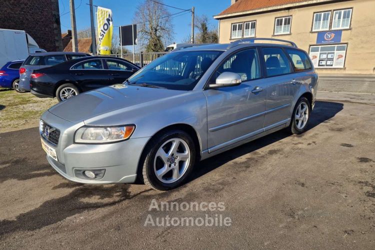 Volvo V50 1.6 D2 Summum - <small></small> 4.450 € <small>TTC</small> - #1