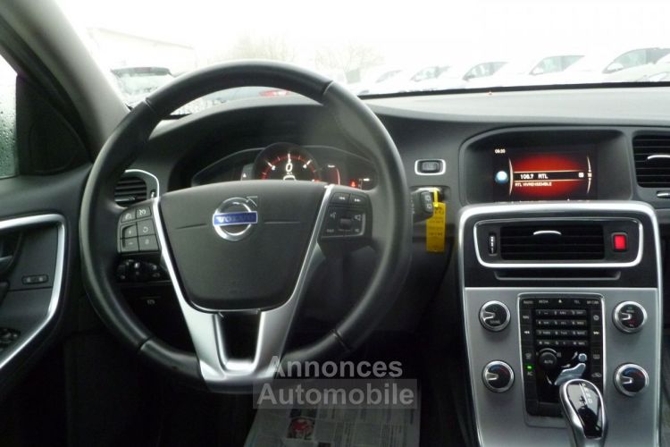 Volvo V60 2.0  D3 150CH BUSINESS GEARTRONIC 6 BOITE AUTO - <small></small> 18.950 € <small>TTC</small> - #8