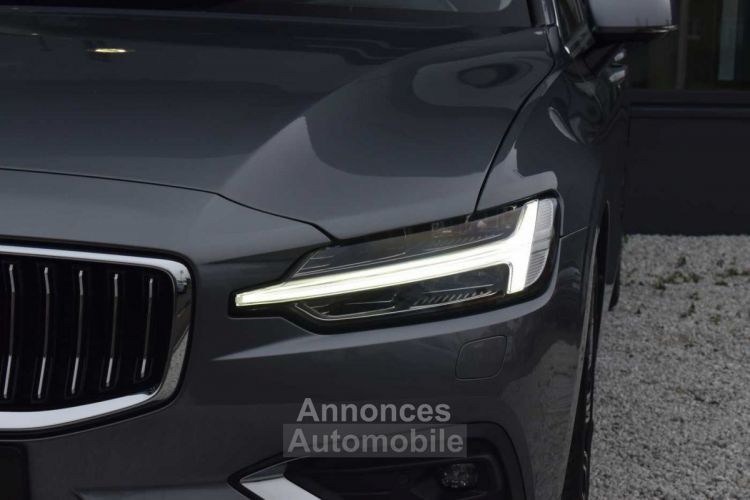 Volvo V60 2.0 B4 Inscription Pano Harman Kardon HUD ACC Crystal 360° - <small></small> 31.900 € <small>TTC</small> - #3