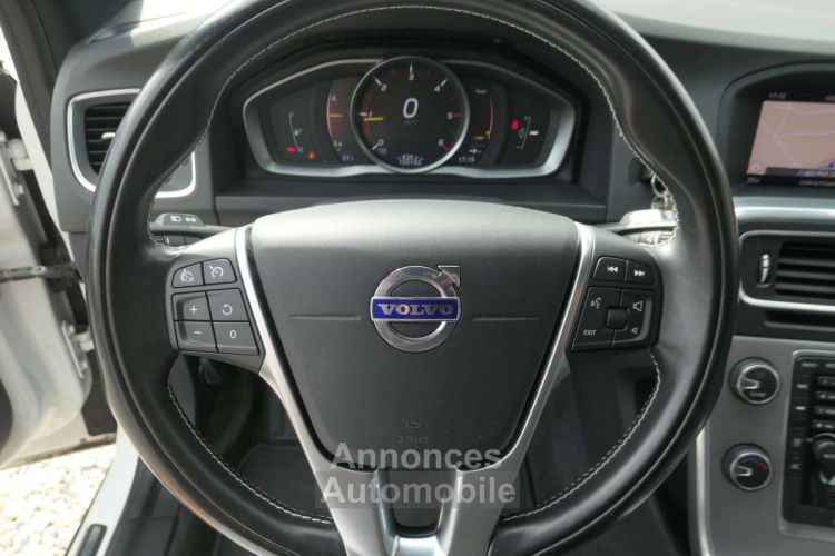 Volvo V60 2.0 D2 Dynamic Edition 1 ER PROP.-CUIR-GPS-G.1AN - <small></small> 10.990 € <small>TTC</small> - #15