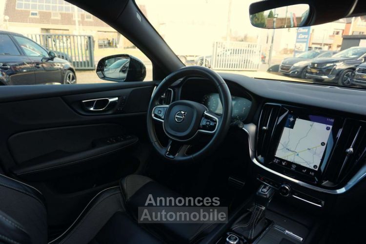 Volvo V60 2.0 D3 R-DESIGN COCKPIT NAVI PANORAMIQUE RADAR 6DT - <small></small> 26.990 € <small>TTC</small> - #16