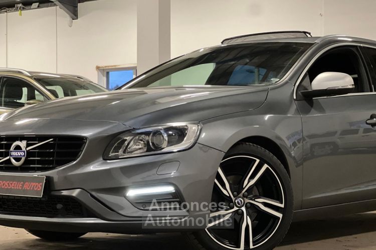 Volvo V60 2.0 T4 190CH R-DESIGN  - <small></small> 16.999 € <small>TTC</small> - #15