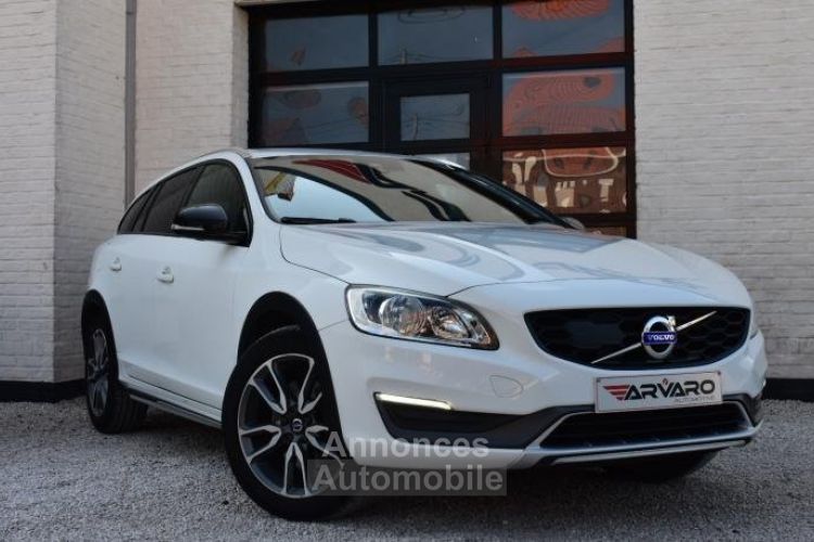 Volvo V60 2.0D Cross Country - <small></small> 13.950 € <small>TTC</small> - #1