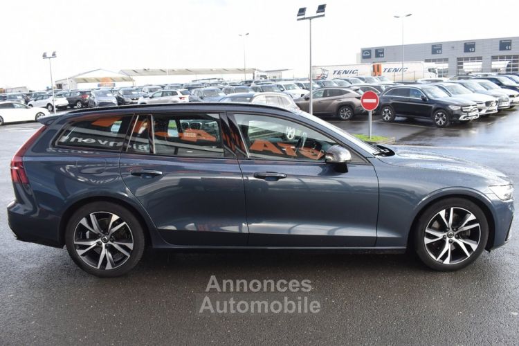 Volvo V60 B3 163CH R-DESIGN DCT 7 - <small></small> 32.890 € <small>TTC</small> - #4