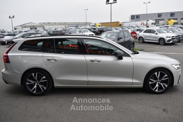 Volvo V60 B3 163CH R-DESIGN DCT 7 - <small></small> 33.490 € <small>TTC</small> - #4