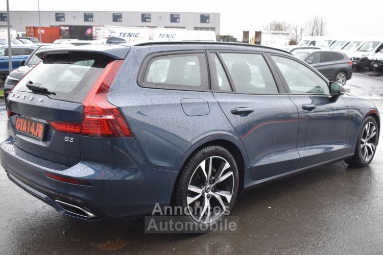 Volvo V60 B3 163CH R-DESIGN DCT 7 - <small></small> 29.490 € <small>TTC</small> - #2