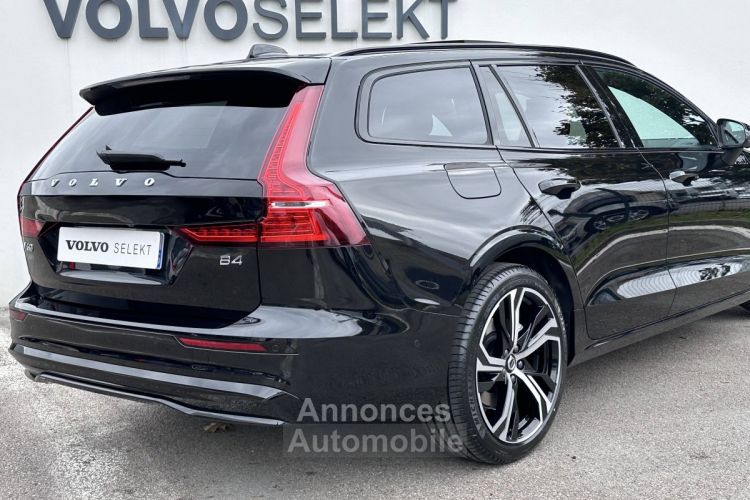 Volvo V60 B4 197 ch DCT7 Ultra Style Dark - <small></small> 52.990 € <small>TTC</small> - #13