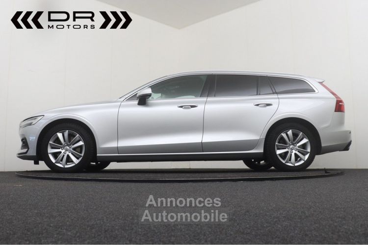 Volvo V60 B4 MOMENTUM GEARTRONIC - LEDER LED KEYLESS ENTRY MIRROR LINK - <small></small> 27.995 € <small>TTC</small> - #8