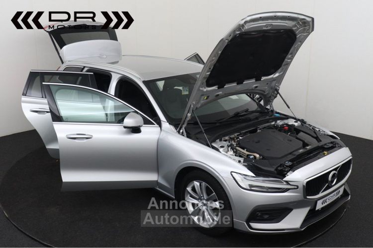 Volvo V60 B4 MOMENTUM GEARTRONIC - LEDER LED KEYLESS ENTRY MIRROR LINK - <small></small> 27.995 € <small>TTC</small> - #12