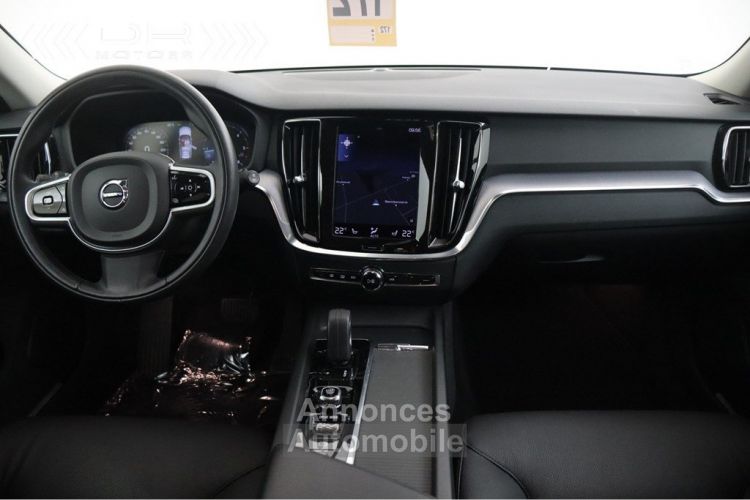 Volvo V60 B4 MOMENTUM GEARTRONIC - LEDER LED KEYLESS ENTRY MIRROR LINK - <small></small> 27.995 € <small>TTC</small> - #16