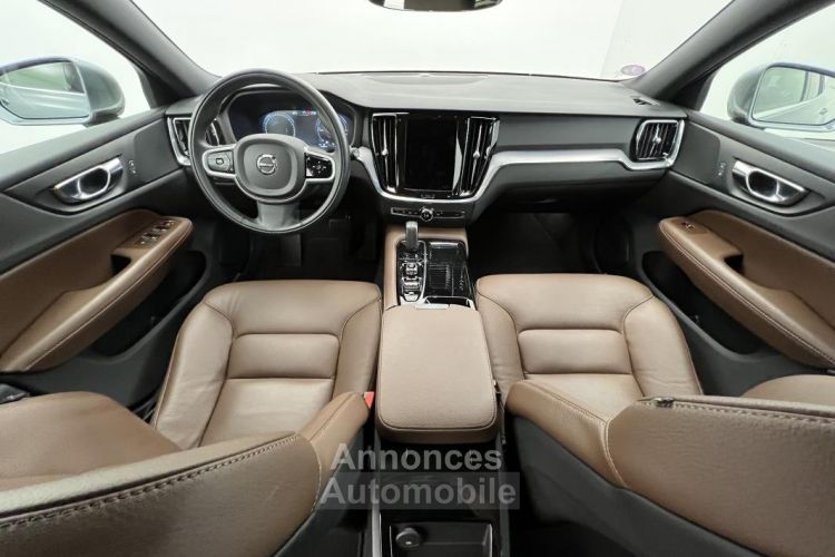 Volvo V60 BUSINESS T6 AWD Recharge 253 ch + 87 Geartronic 8 Executive - <small></small> 39.900 € <small>TTC</small> - #11