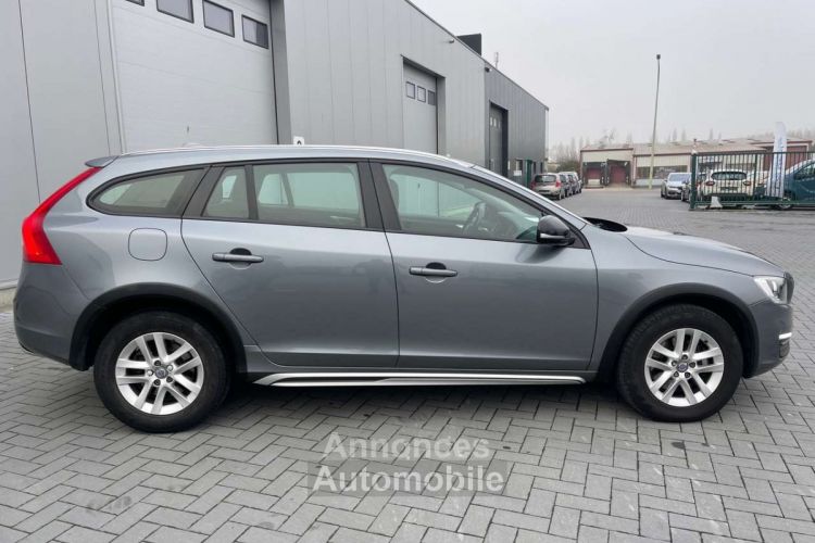 Volvo V60 Cross Country 2.0 D3 Kinetic-GPS-CLIM-. GARANTIE.12.MOIS - <small></small> 15.990 € <small>TTC</small> - #7