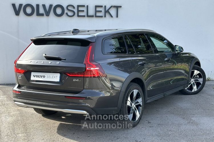 Volvo V60 CROSS COUNTRY B4 AWD 197 ch Geartronic 8 Cross Country Pro - <small></small> 53.900 € <small>TTC</small> - #4