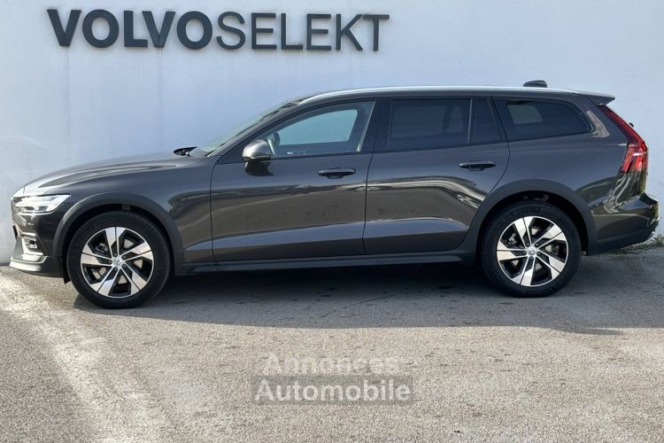 Volvo V60 CROSS COUNTRY B4 AWD 197 ch Geartronic 8 Cross Country Pro - <small></small> 53.900 € <small>TTC</small> - #6