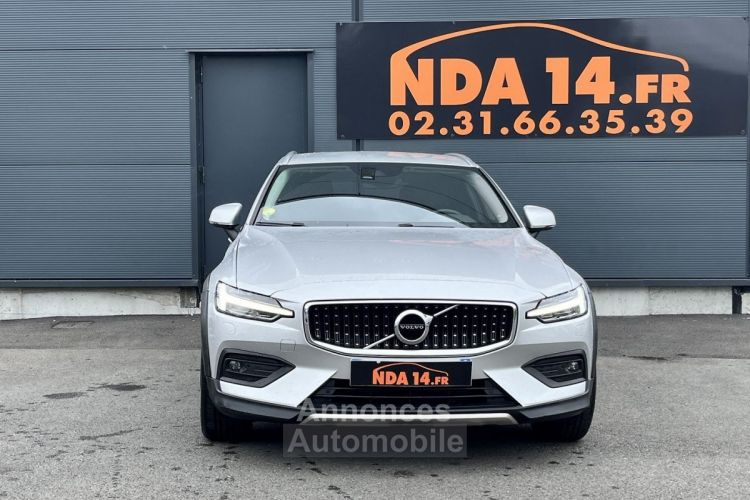 Volvo V60 CROSS COUNTRY B4 AWD 197CH PRO GEARTRONIC 8 - <small></small> 31.990 € <small>TTC</small> - #2