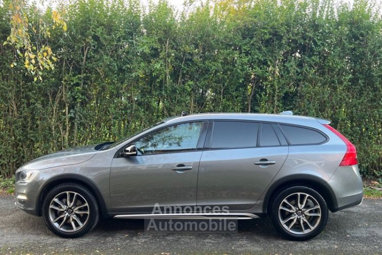 Volvo V60 CROSS COUNTRY D3 2L TDI 150CH XENIUM 12/2015 - TOIT OUVRANT - CAMERA - CUIR - <small></small> 13.990 € <small>TTC</small> - #5