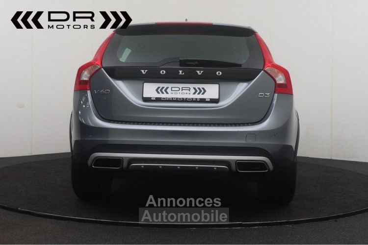 Volvo V60 Cross Country D3 - LEDER NAVI - <small></small> 14.995 € <small>TTC</small> - #6