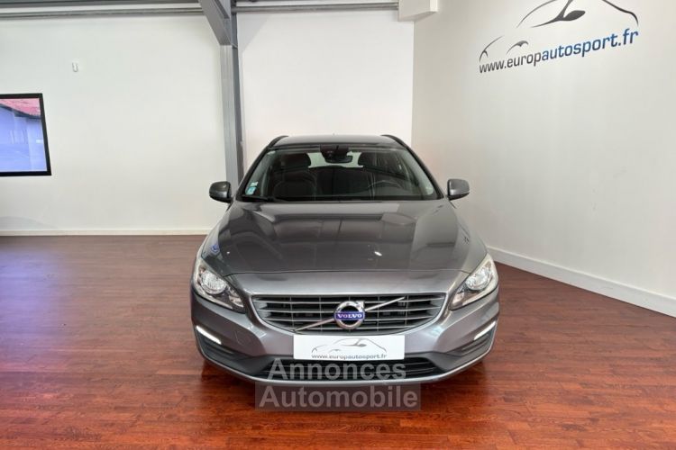 Volvo V60 D3 150CH MOMENTUM - <small></small> 12.690 € <small>TTC</small> - #2