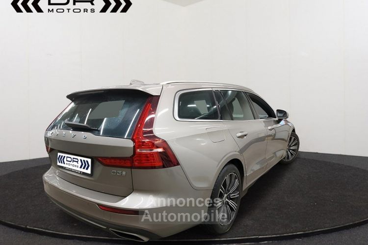 Volvo V60 D3 INSCRIPTION - LEDER VERSATILITY PACK PRO 360° CAMERA APPLE CARPLAY/ANDROID KEYLESS ENTRY - <small></small> 22.995 € <small>TTC</small> - #2