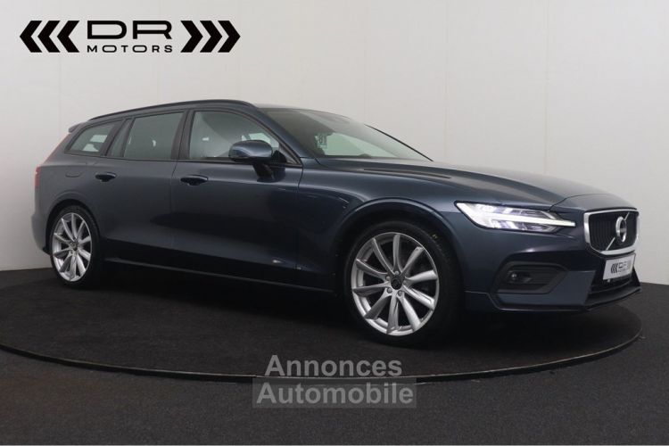 Volvo V60 D3 MOMENTUM - LEDER LED NAVI MIRRORLINK - <small></small> 24.495 € <small>TTC</small> - #6