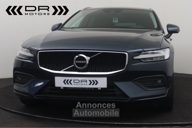 Volvo V60 D3 MOMENTUM - LEDER LED NAVI MIRRORLINK KEYLESS ENTRY TREKHAAK - <small></small> 27.495 € <small>TTC</small> - #2