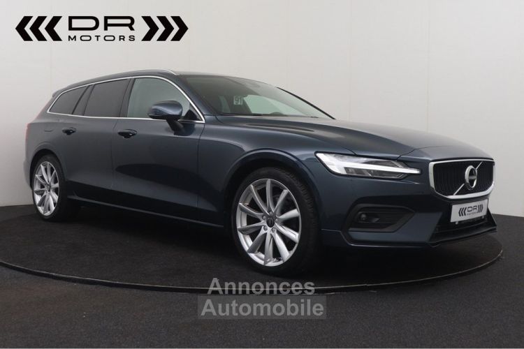 Volvo V60 D3 MOMENTUM - LEDER LED NAVI MIRRORLINK KEYLESS ENTRY TREKHAAK - <small></small> 27.495 € <small>TTC</small> - #3