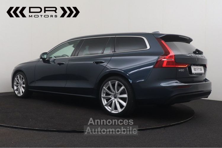 Volvo V60 D3 MOMENTUM - LEDER LED NAVI MIRRORLINK KEYLESS ENTRY TREKHAAK - <small></small> 27.495 € <small>TTC</small> - #7