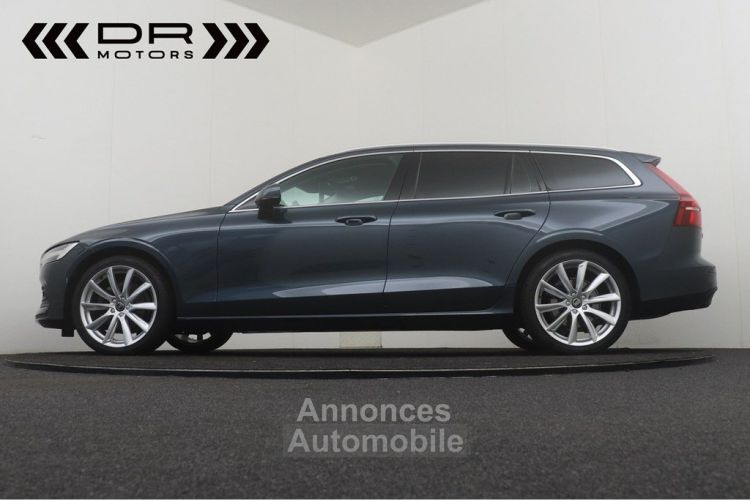 Volvo V60 D3 MOMENTUM - LEDER LED NAVI MIRRORLINK KEYLESS ENTRY TREKHAAK - <small></small> 27.495 € <small>TTC</small> - #9