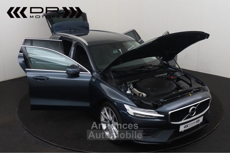 Volvo V60 D3 MOMENTUM - LEDER LED NAVI MIRRORLINK KEYLESS ENTRY TREKHAAK - <small></small> 27.495 € <small>TTC</small> - #12