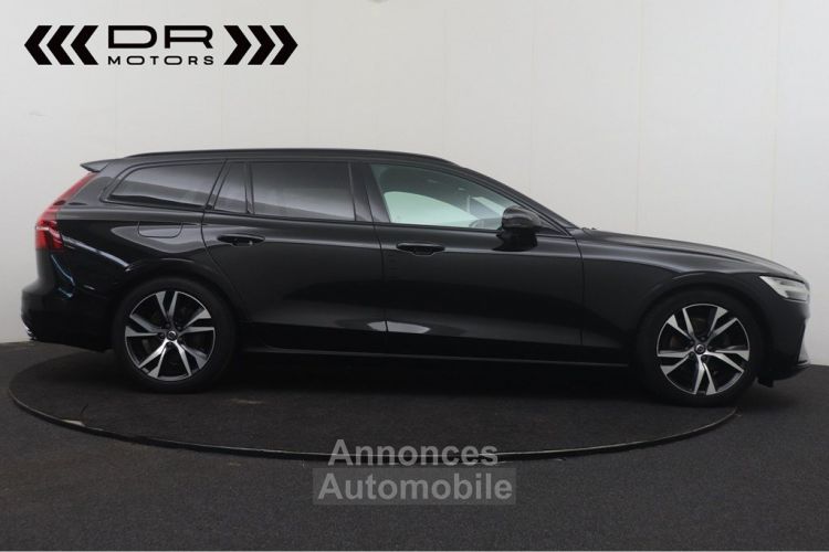 Volvo V60 D3 R DESIGN - LEDER LED APPLE CARPLAY / ANDROID TOPSTAAT - <small></small> 22.495 € <small>TTC</small> - #5