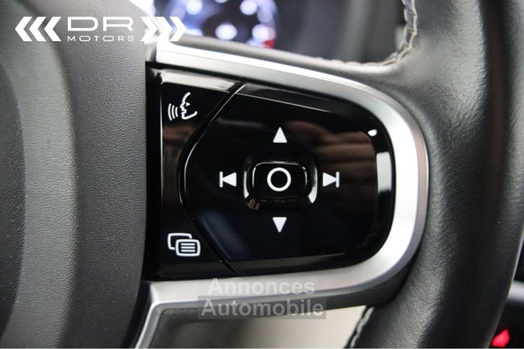 Volvo V60 D3 R DESIGN - LEDER LED MIRROR LINK - <small></small> 23.495 € <small>TTC</small> - #33