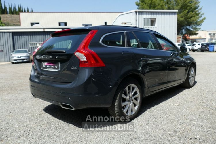 Volvo V60 D4 181 Ch MOMENTUM GEARTRONIC BVA - <small></small> 11.990 € <small>TTC</small> - #6