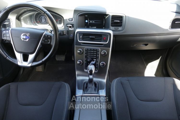 Volvo V60 D4 181 Ch MOMENTUM GEARTRONIC BVA - <small></small> 11.990 € <small>TTC</small> - #16