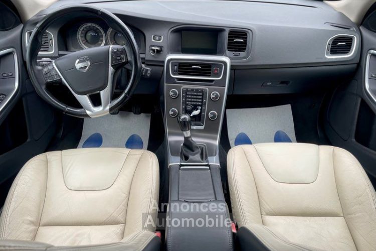 Volvo V60 D5 215 cv SE LUXE NAV 2.4 TD BVM-6 TBE - <small></small> 13.990 € <small>TTC</small> - #5