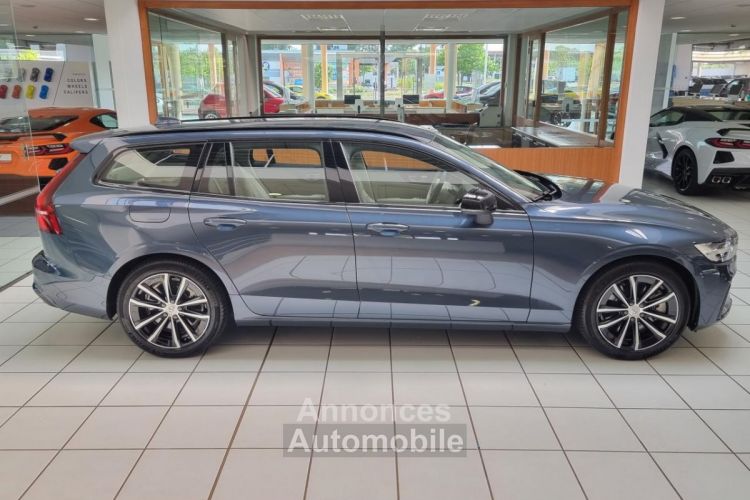 Volvo V60 II (2) T6 AWD HYBRIDE RECHARGEABLE 253 CH + 145 CH PLUS STYLE DARK GEARTRONIC 8 - <small></small> 49.900 € <small></small> - #28