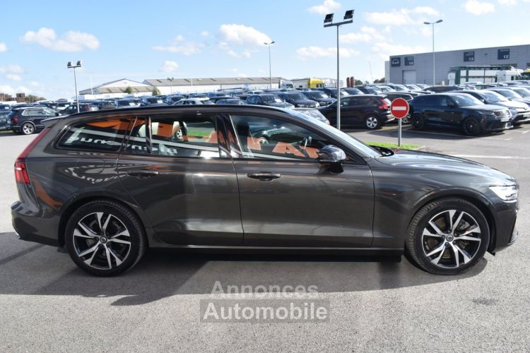 Volvo V60 T6 AWD 253 + 87CH R-DESIGN GEARTRONIC - <small></small> 31.880 € <small>TTC</small> - #4