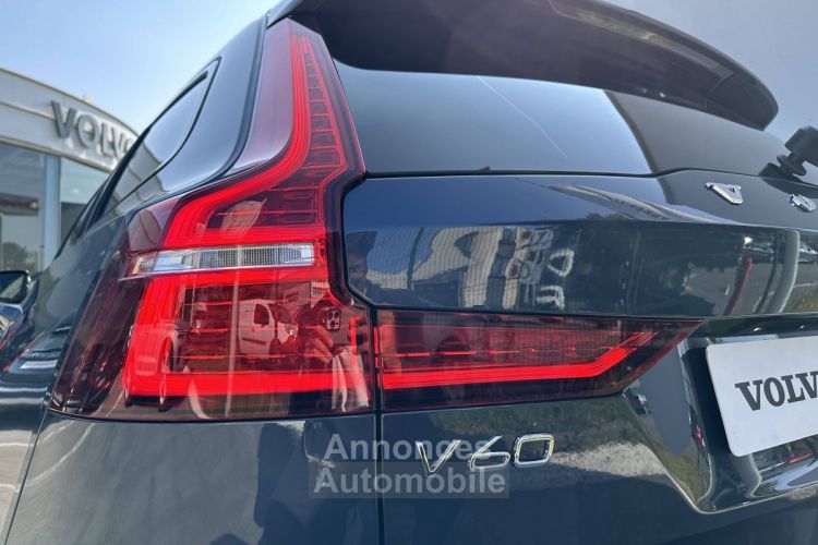 Volvo V60 T6 AWD Hybride Rechargeable 253 ch + 145 ch Geartronic 8 Plus Style Dark - <small></small> 58.900 € <small>TTC</small> - #3